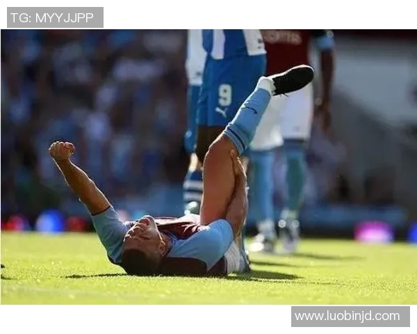 因足球打人引发争议 球星恶劣行为背后的深层次问题解析