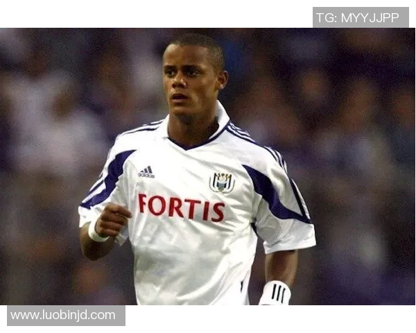 比利时9号球衣背后的传奇故事与球星成长历程 比利时9号球衣背后的传奇故事与球星成长历程