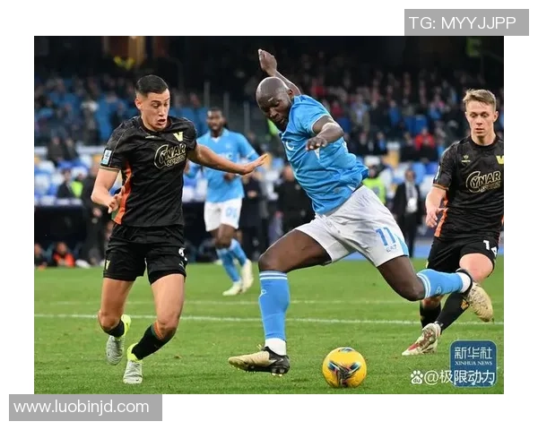 足球巨星训练背后的秘密 揭秘顶级球员的日常训练与体能极限